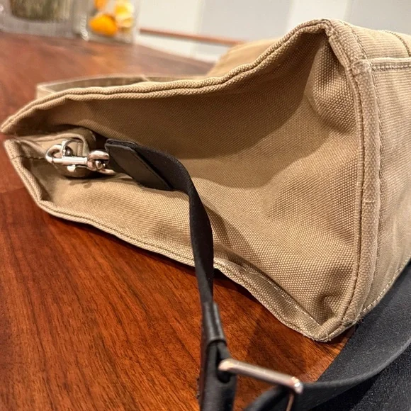 Marc Jacobs Tan Canvas Tote Bag - Picture 7 of 13